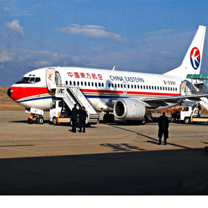 鄂尔多斯伊金霍洛空运航空快运业稳步发展的原因是什么？